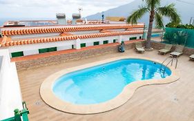Apartamentos La Palmera